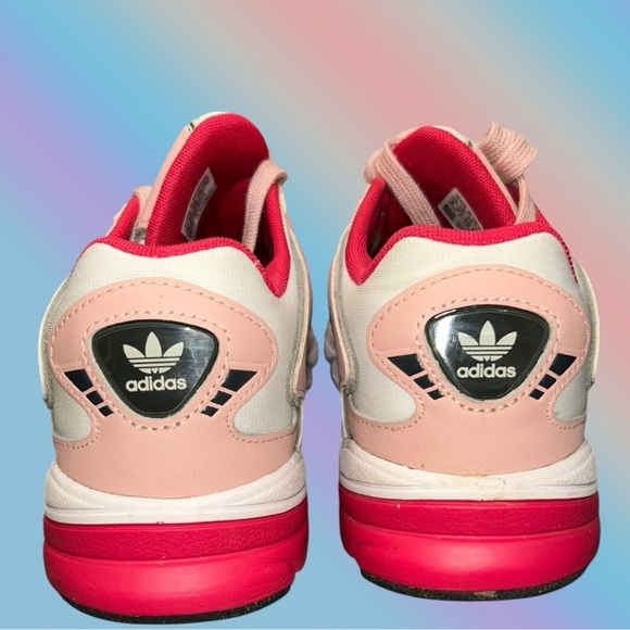 Adidas Falcon 2000 – White / Energy Pink
Women’s Size 8 - Picture 6 of 10